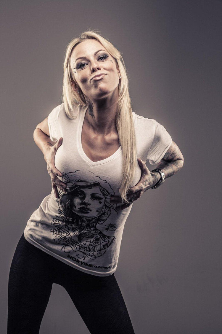 Norvine Tattoo Queen Women's T-Shirt - Sterilamo